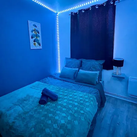 Hotel L'escale Doree - Hyper Centre - 8 Personnes Barentin